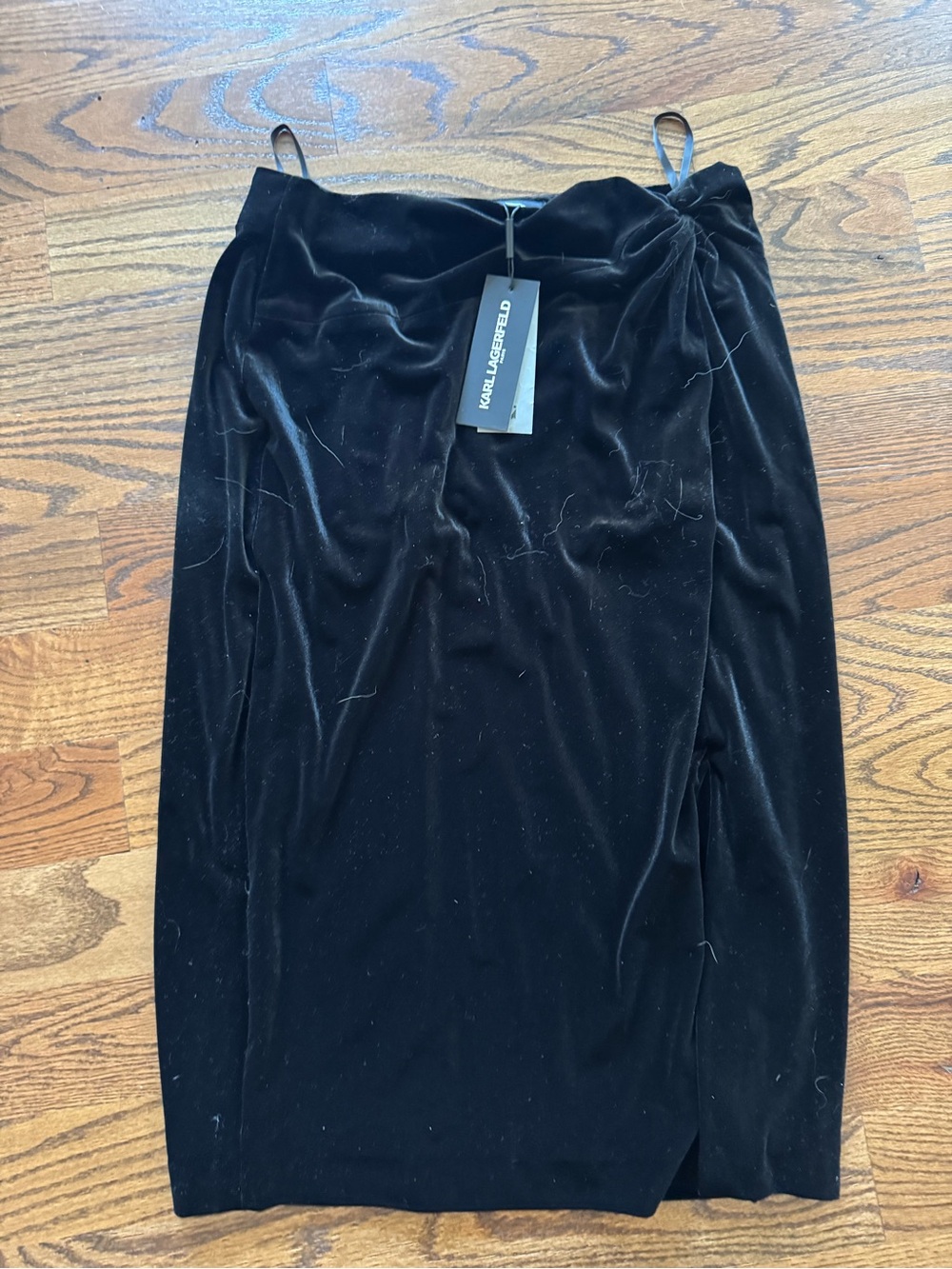 NEW Karl Lagerfeld Black Velvet Pencil Skirt / size M